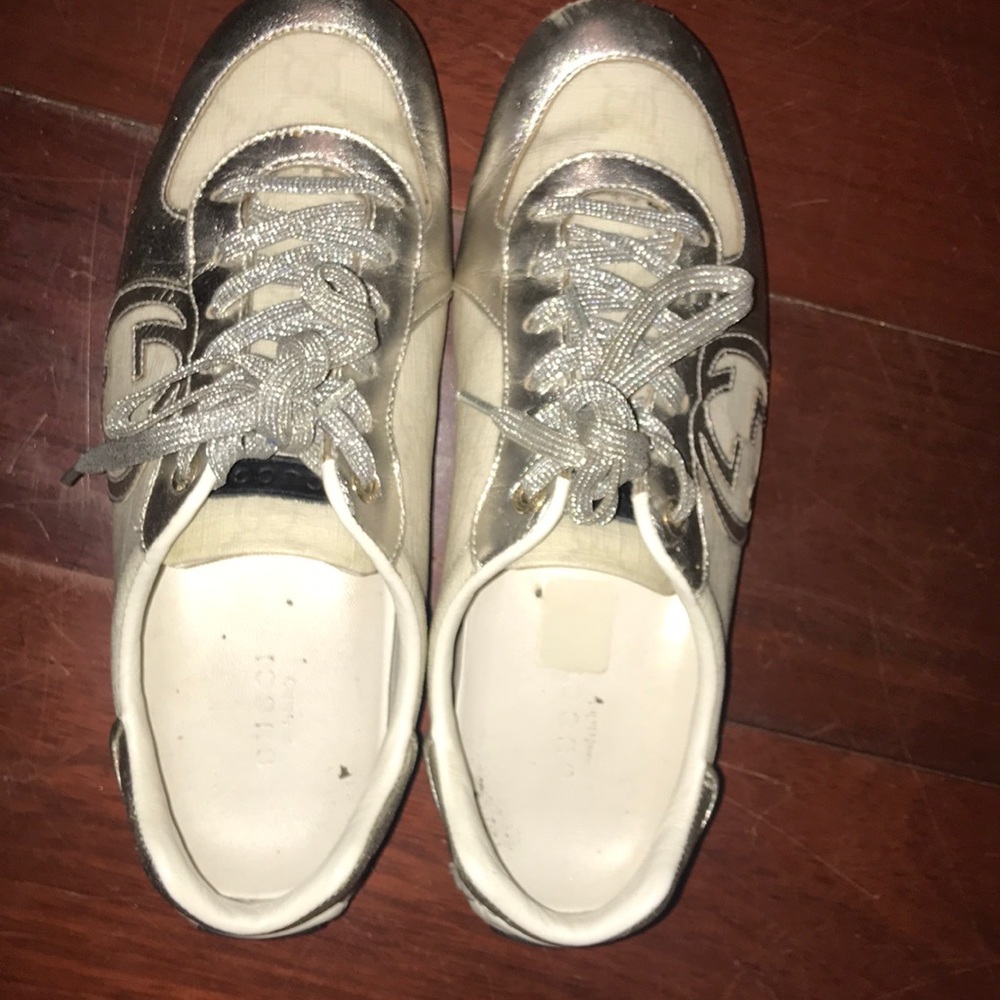 White & Silver Leather Gucci Sneakers
